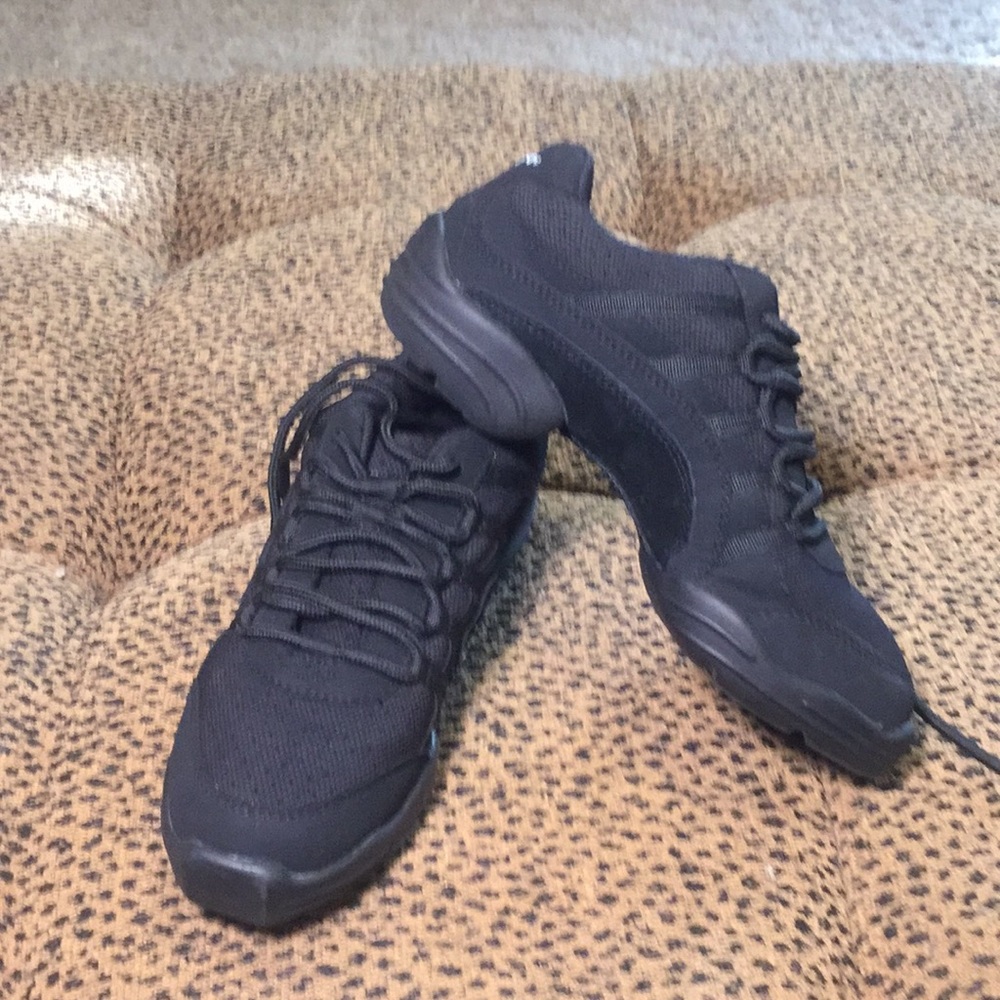 Capezio boys dance shoes like brand new!